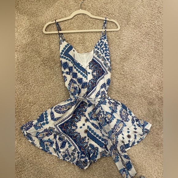 NanaMacs Blue and White Patterned Romper Sz Small - Picture 1 of 5